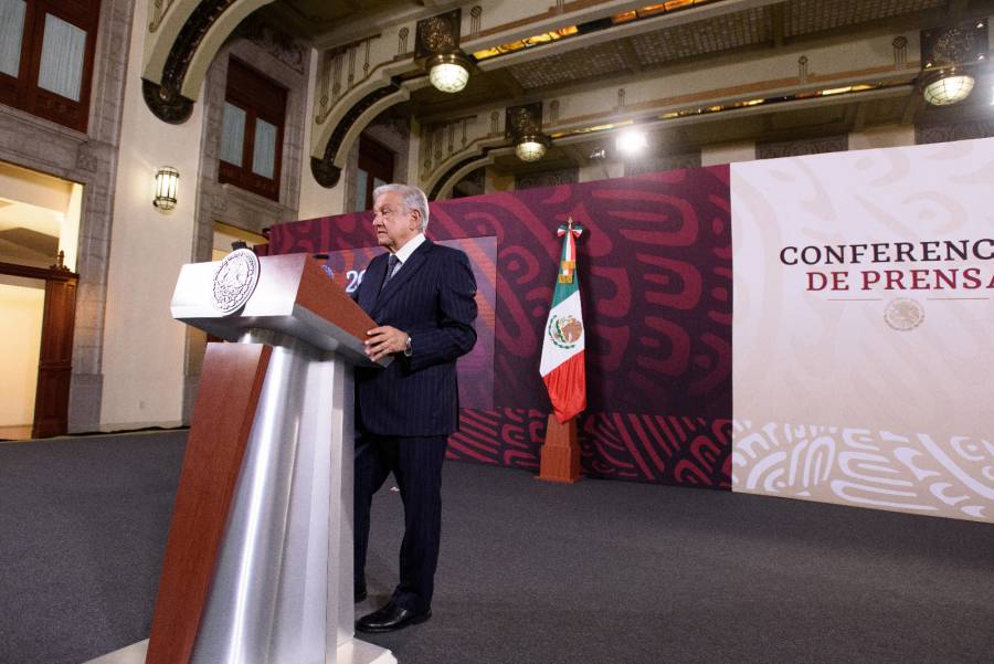 AMLO no coincide con Sheinbaum respecto a que INE no actúa ante delincuencia organizada