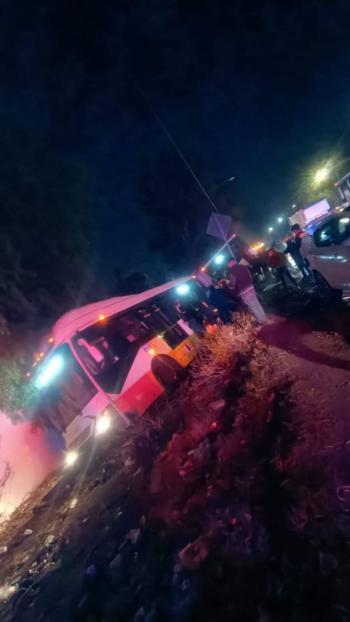 Accidente de Mexib&uacute;s en Ecatepec deja tres heridos