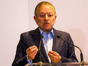 Senadores de oposici&oacute;n solicitan juicio pol&iacute;tico contra exministro Zald&iacute;var por presunta corrupci&oacute;n