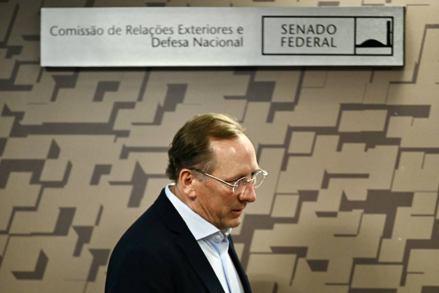 Justicia deportiva brasileña suspendida por 45 días a Textor, dueño de Botafogo