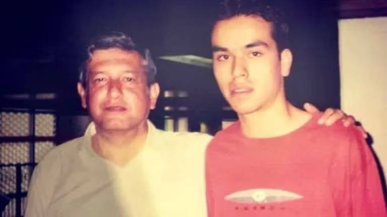 Jorge Álvarez Máynez responde a críticas tras publicación de fotografía con AMLO