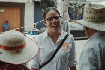Hay desconexi&oacute;n entre la clase pol&iacute;tica y la realidad de las calles: Patricia Urriza