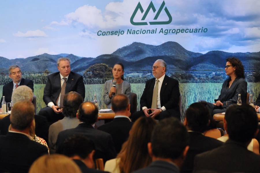 Sheinbaum promete combatir la extorsión y fortalecer el campo ante el Consejo Nacional Agropecuario