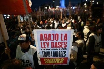 Congreso argentino debate pacto de reformas crucial de Milei