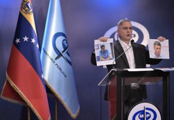 Fiscal venezolano acusa a exministro de Petróleo de 