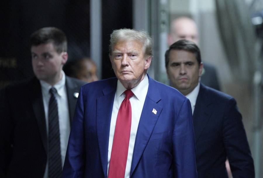 Juez de Nueva York multa a Trump por ultrajar al tribunal