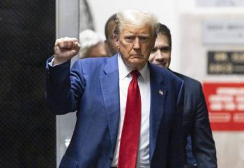 Trump avala monitorear embarazos para evitar abortos