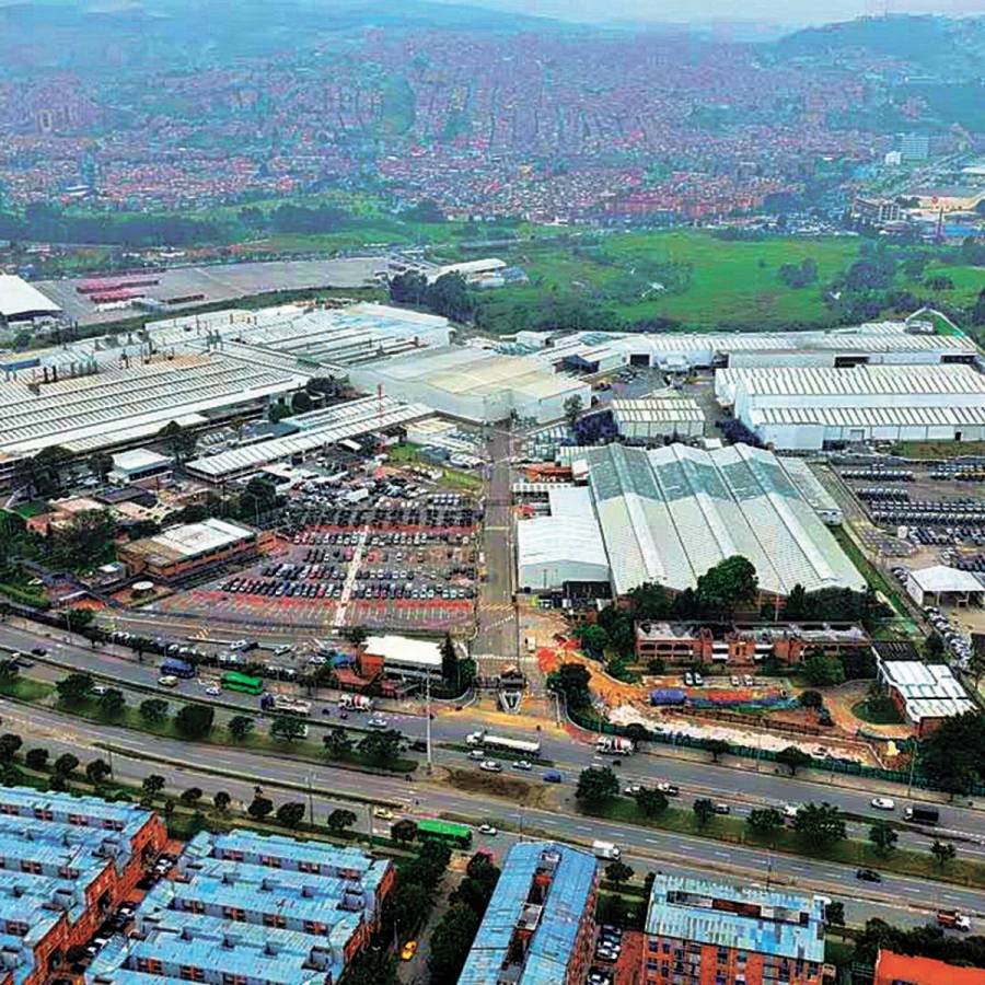 Presidente de GM respondi&oacute; preguntas por cierre de planta Colmotores