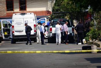 Atrapan a individuo que arrastraba cuerpo de mujer en un edificio de la Benito Juárez