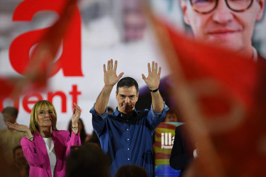 Milei acusa a Pedro Sánchez de llevar 