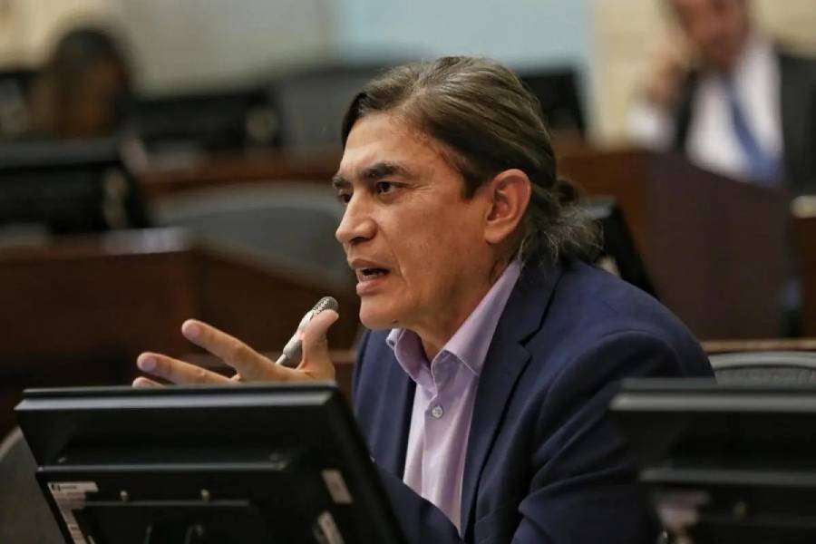 Gustavo Bol&iacute;var, dispuesto a renunciar a DPS si no cumple promesa que hizo