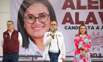 Aleida Alavez promete combatir amenazas a la salud de j&oacute;venes en Iztapalapa