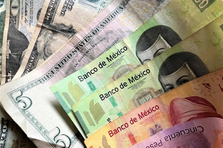 Dólar en la ruta de intecambiarse por debajo de los 17 pesos