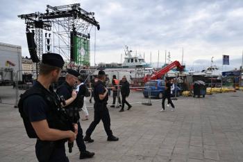 Con la llama ol&iacute;mpica, Francia inicia un per&iacute;odo de seguridad 