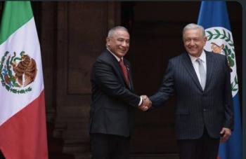 En Palacio Nacional, presidente recibe a primer ministro de Belice
