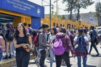Muere estudiante de la UNAM tras ataque de porros a CCH Naucalpan