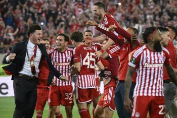 Olympiakos ser&aacute; el rival de Fiorentina en final de Conference League