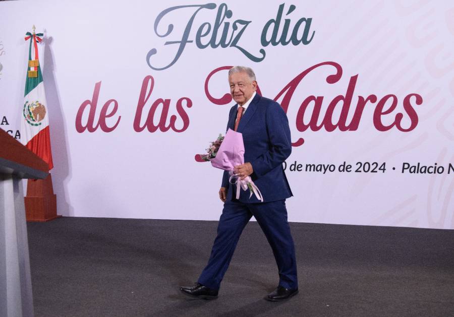 Presidente dedica ma&ntilde;anera a mam&aacute;s; “hoy nada de pol&iacute;tica·, dice