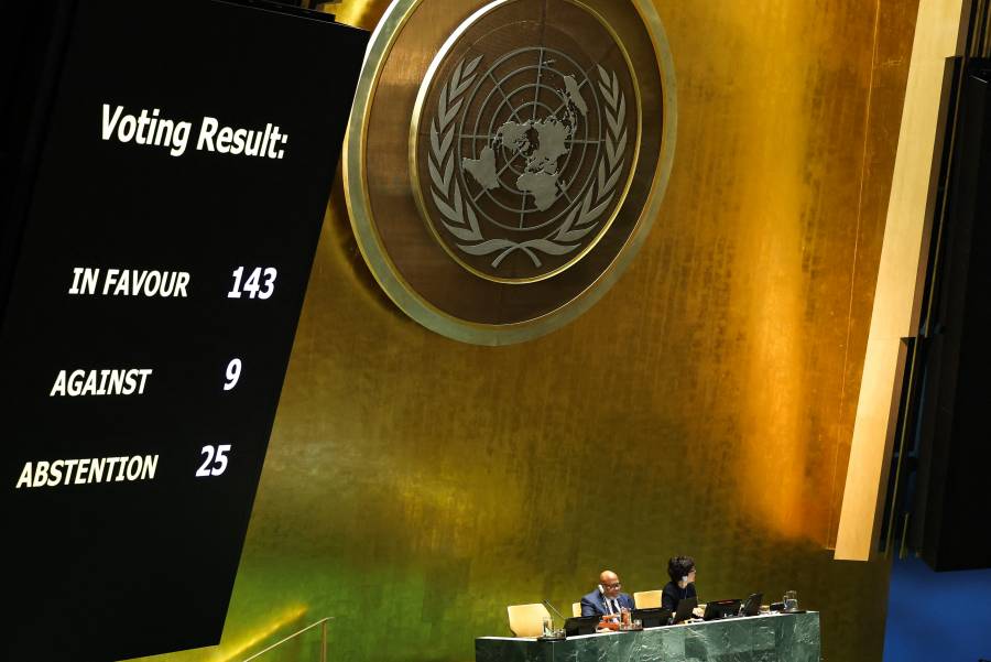 Palestinos logran victoria simbólica para convertirse en estado miembro de la ONU