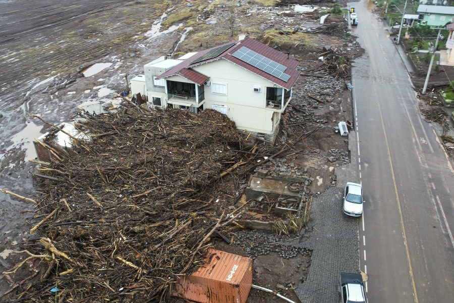 Lluvias e inundaciones en el Sur de Brasil Dejan 137 muertos y cientos de miles de damnificados