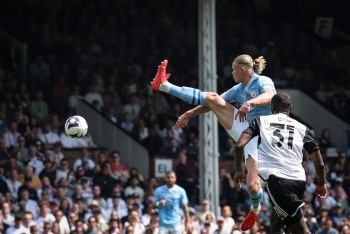 El Manchester City golea 4-0 en Fulham y aumenta la presión sobre el Arsenal