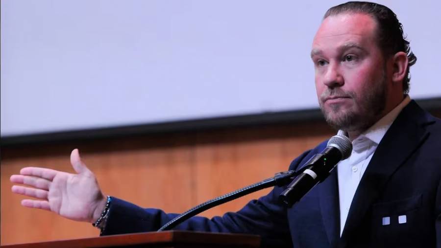 Santiago Taboada inicia su participación con acusaciones de intento de feminicidio