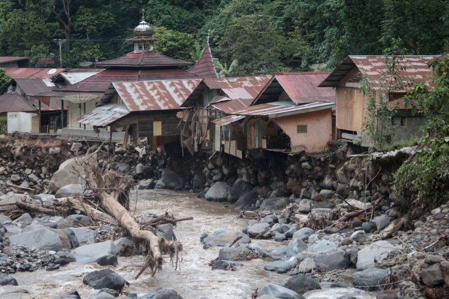 Las inundaciones dejan más de 40 muertos en Indonesia