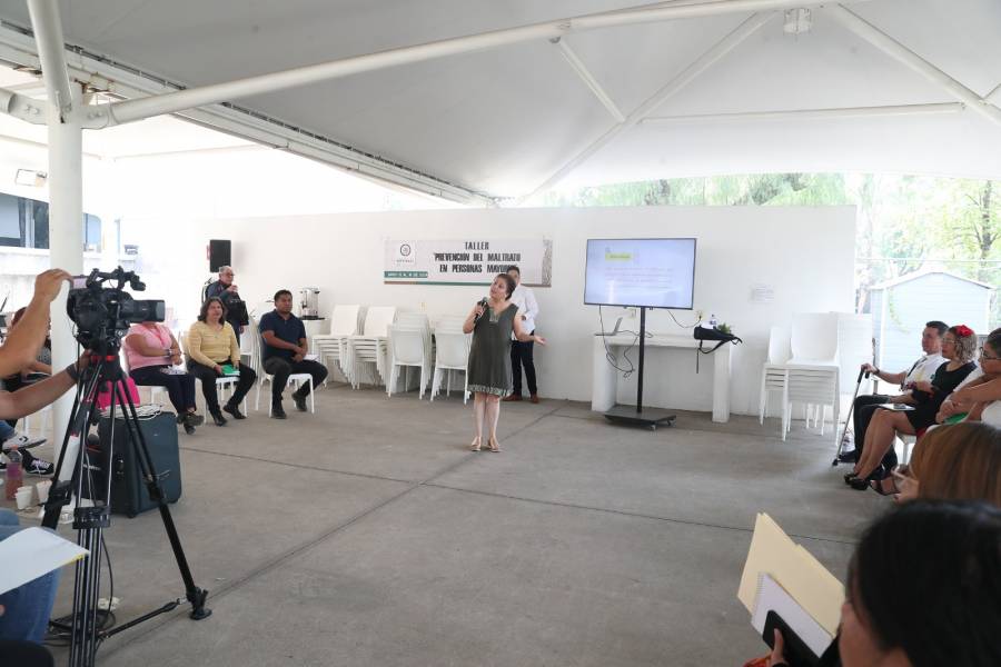 Imparten en Cámara de Diputados taller sobre prevención del maltrato en personas mayores