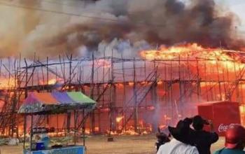 Incendio destruye plaza de toros en Panabá, Yucatán