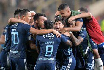 Junior y Santa Fe al frente de las semifinales del torneo Apertura de Colombia