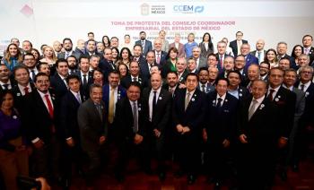 Delfina G&oacute;mez toma protesta a los integrantes del Consejo Coordinador Empresarial del Edomex