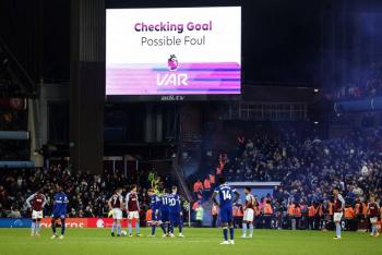 Clubes de la Premier League eliminar&iacute;an el VAR