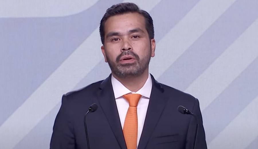 Jorge Álvarez Máynez critica militarización y defiende derecho al consumo del cannabis