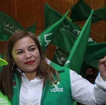 Candidata Nancy Valdez sufre ataque armado en camino a debate en Ocoyoacac, Toluca