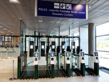 Estados Unidos prueba biometr&iacute;a facial en controles fronterizos