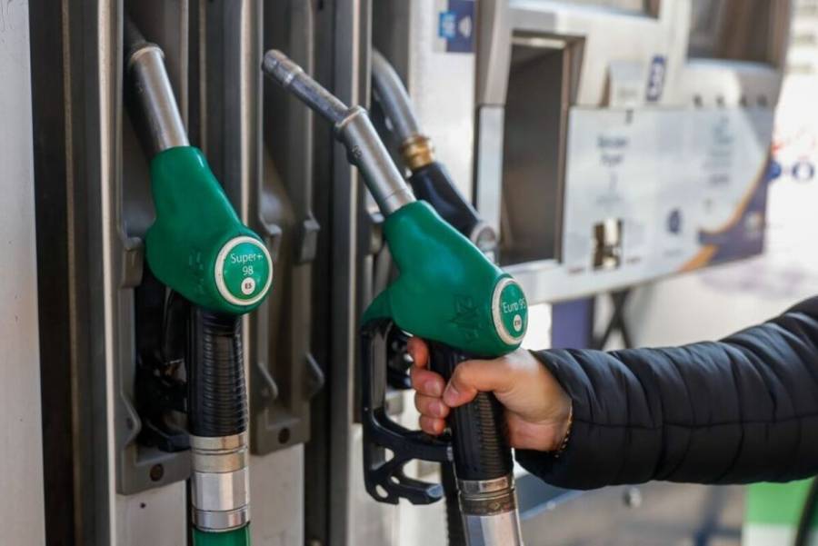 Profeco pide a gasolineros evitar el aumento de precios