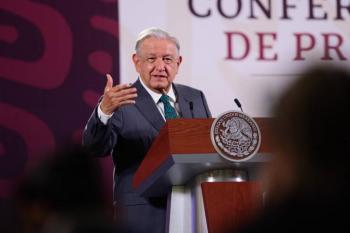 AMLO critica a candidato que llam&oacute; morenacos: a simpatizantes de morena