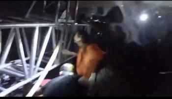 M&aacute;ynez informa que est&aacute; bien tras ca&iacute;da de escenario