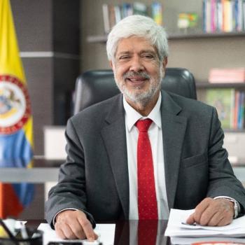 Germán Umaña renuncia al Ministerio de Comercio y aspira a la embajada en Bélgica