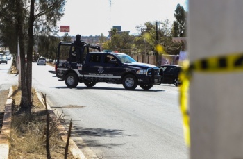 Tiroteo en mitin de Valent&iacute;n Mel&eacute;ndez en Teolocholco deja un herido y un detenido