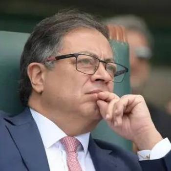 Gustavo Petro advierte riesgo de cesaci&oacute;n de pagos y declarar emergencia econ&oacute;mica