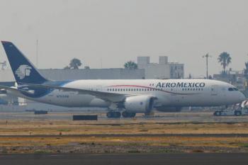 Aerom&eacute;xico suspende vuelos a Quito en medio de crisis diplom&aacute;tica