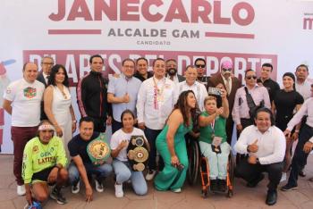 Janecarlo Lozano firma compromisos para incentivar el deporte en GAM