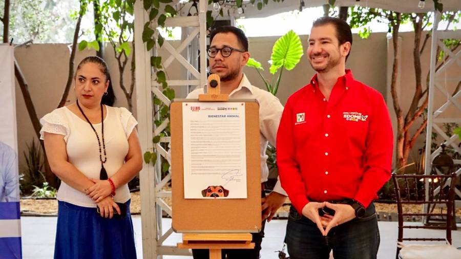 Firma Elías Rescala Compromiso por el Bienestar Animal