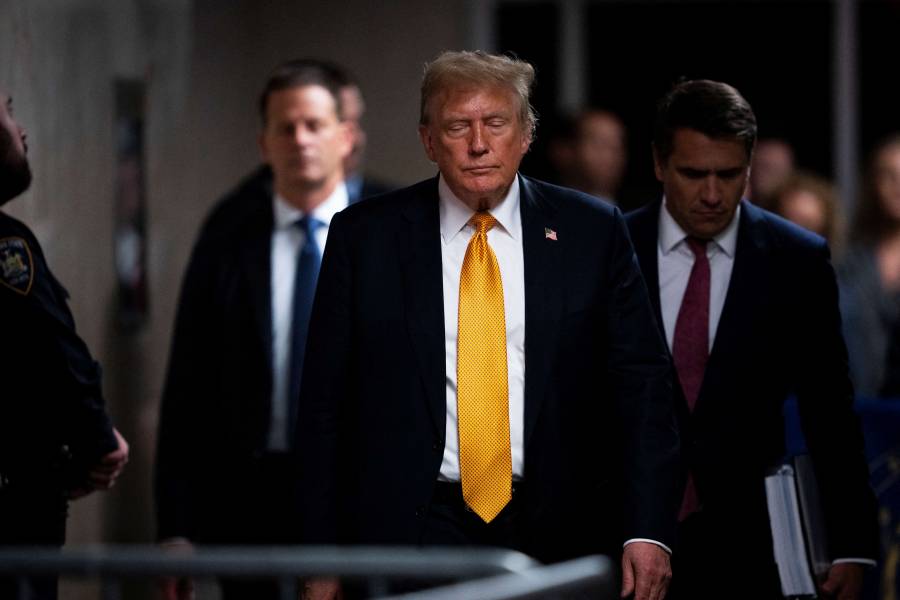 Jurado comienza deliberaciones en juicio penal a Trump