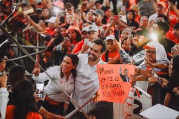 La lluvia acorta el cierre de campa&ntilde;a de Jorge &Aacute;lvarez M&aacute;ynez en Jalisco