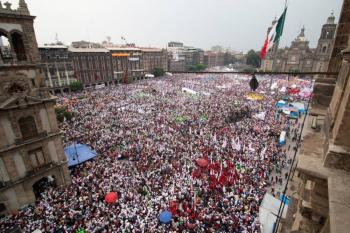 Claudia Sheinbaum cierra campa&ntilde;a presidencial en el z&oacute;calo arropada por l&iacute;deres y candidatos de Morena-PT-PVEM