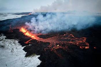 Erupci&oacute;n volc&aacute;nica en Islandia obliga a evacuaciones en Blue Lagoon y Grindav&iacute;k