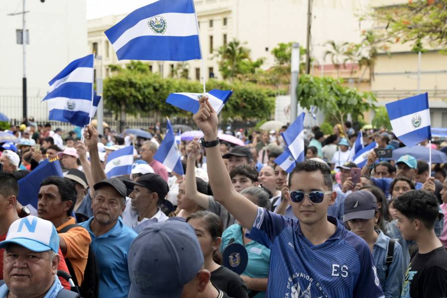 Bukele anuncia a El Salvador 
