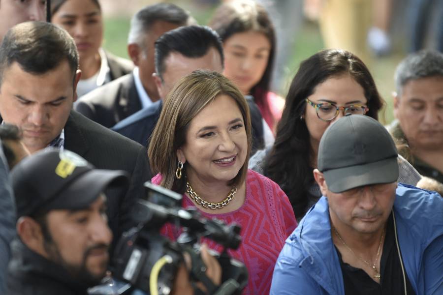 Los mexicanos comienzan a votar por la elecci&oacute;n hist&oacute;rica de un estreno presidente